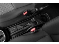 2017 Toyota Yaris 5dr HB Auto LE Interior Shot 8