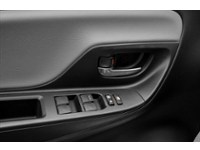 2015 Toyota Yaris 5dr HB Auto LE Exterior Shot 14
