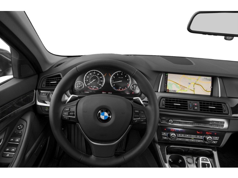 2016 BMW 535 i xDrive Interior Shot 3