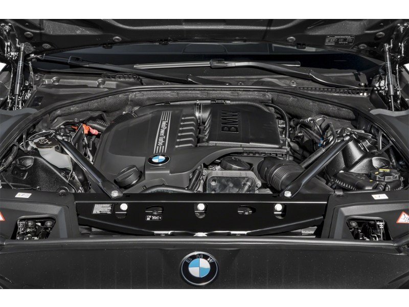 2016 BMW 535 i xDrive Exterior Shot 3