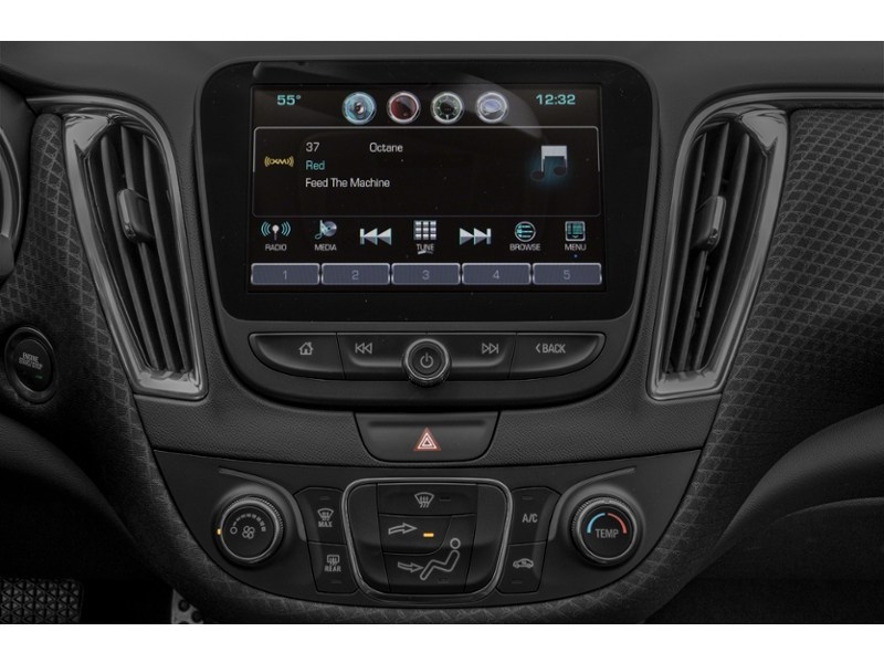 2017 Chevrolet Malibu 4dr Sdn LT w/1LT Interior Shot 2