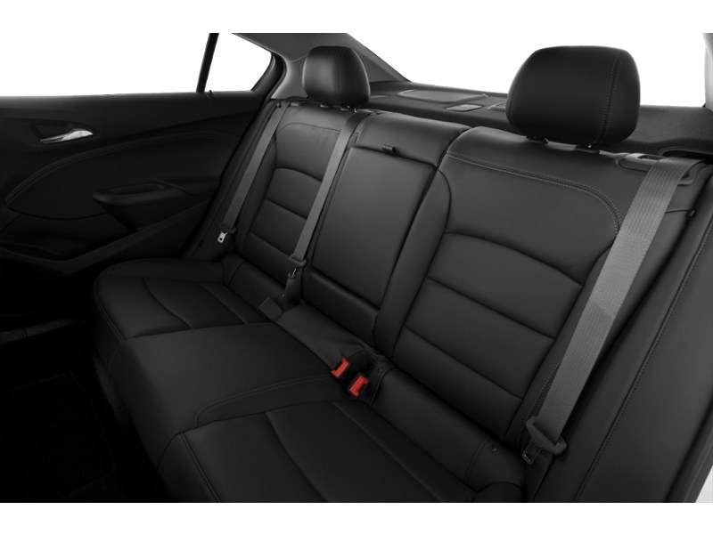 2018 Chevrolet Cruze 4dr Sdn 1.4L Premier w/1SF Interior Shot 5