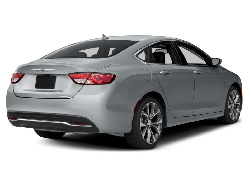 2016 Chrysler 200 4dr Sdn C FWD Exterior Shot 2