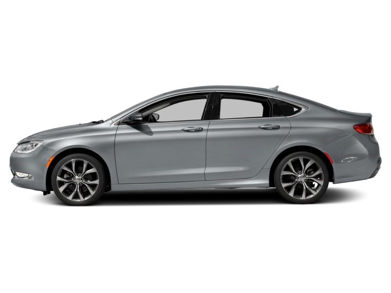 2016 Chrysler 200 4dr Sdn C FWD Exterior Shot 7