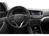 2017 Hyundai Tucson AWD 4dr 2.0L SE Interior Shot 3
