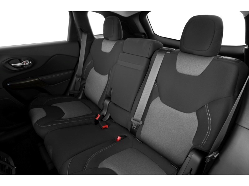 2016 Jeep Cherokee 4WD 4dr Sport Interior Shot 5