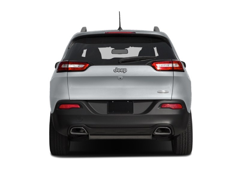 2015 Jeep Cherokee FWD 4dr North Exterior Shot 8