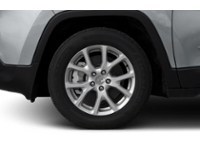 2015 Jeep Cherokee FWD 4dr North Exterior Shot 5