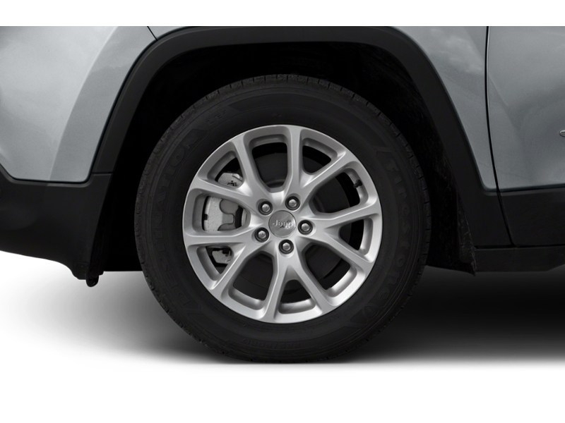 2015 Jeep Cherokee FWD 4dr North Exterior Shot 5
