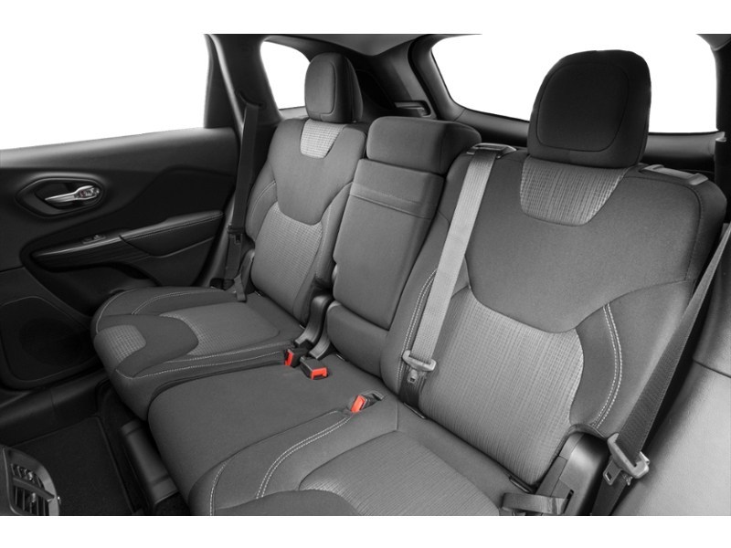 2015 Jeep Cherokee FWD 4dr North Interior Shot 5