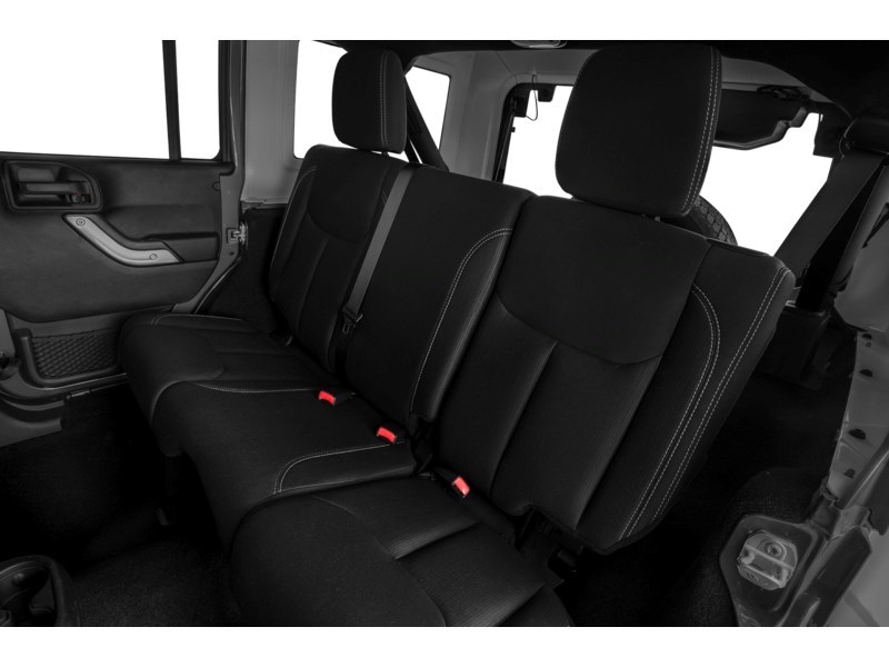 2015 Jeep Wrangler Unlimited Sahara Interior Shot 5