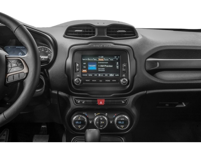 2015 Jeep Renegade 4WD 4dr Limited Interior Shot 2