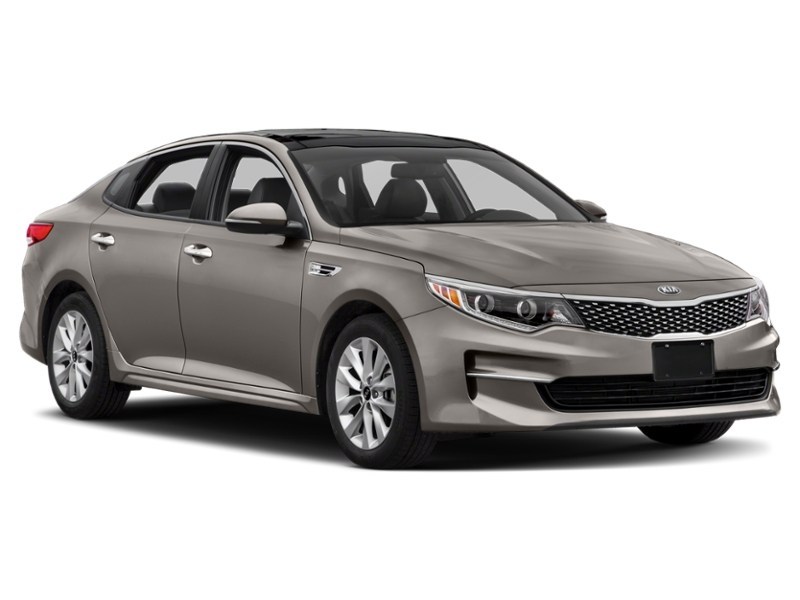 2018 Kia Optima LX Auto Exterior Shot 9