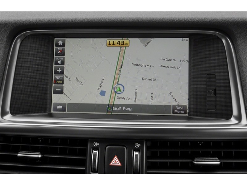 2018 Kia Optima LX Auto Interior Shot 8