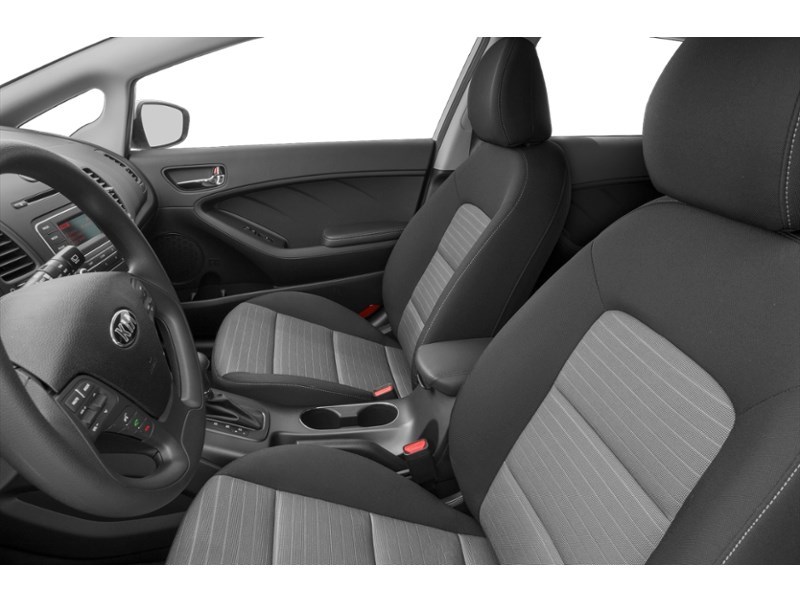 2016 Kia Forte 5dr HB Man LX+ Interior Shot 4