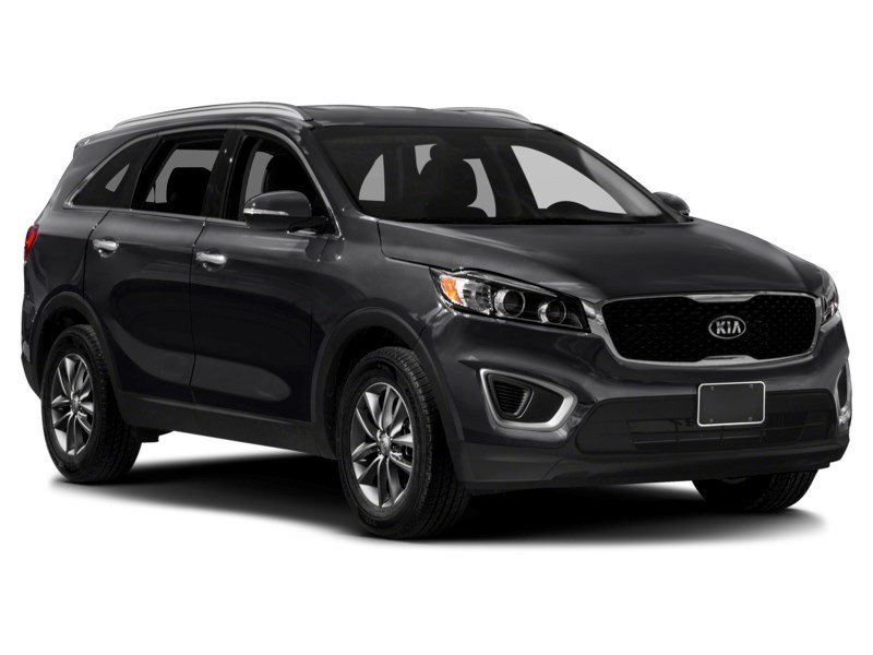 2016 Kia Sorento FWD 4dr 2.0L Turbo LX+ Exterior Shot 9
