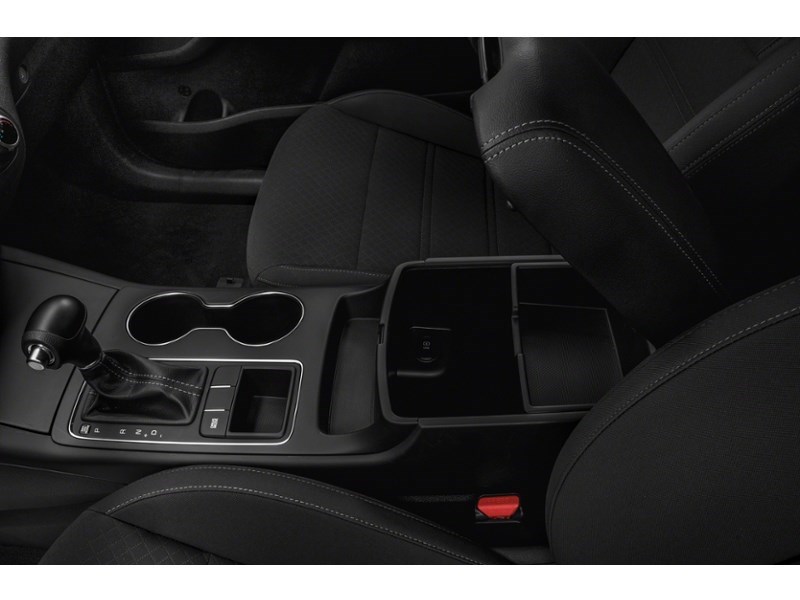 2018 Kia Sorento LX V6 AWD Interior Shot 7