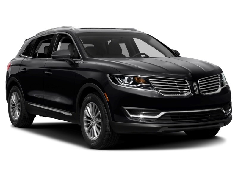 2016 Lincoln MKX Reserve Exterior Shot 9