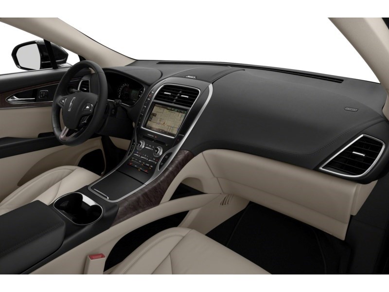 2016 Lincoln MKX Reserve Interior Shot 1
