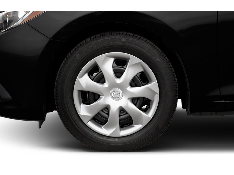 2016 Mazda Mazda3 GX (M6) Exterior Shot 5