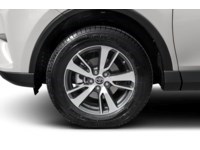 2018 Toyota RAV4 XLE | Ultra Low KM’s Exterior Shot 4