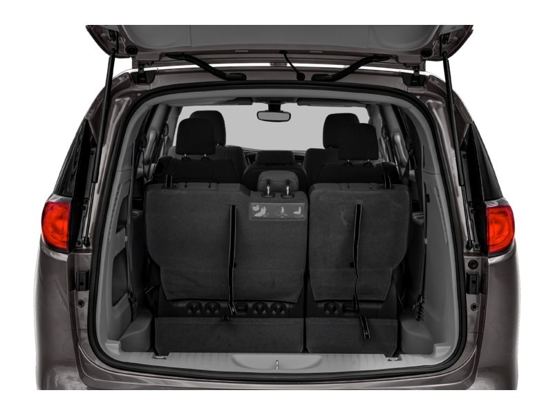 2018 Chrysler Pacifica L 2WD Exterior Shot 4