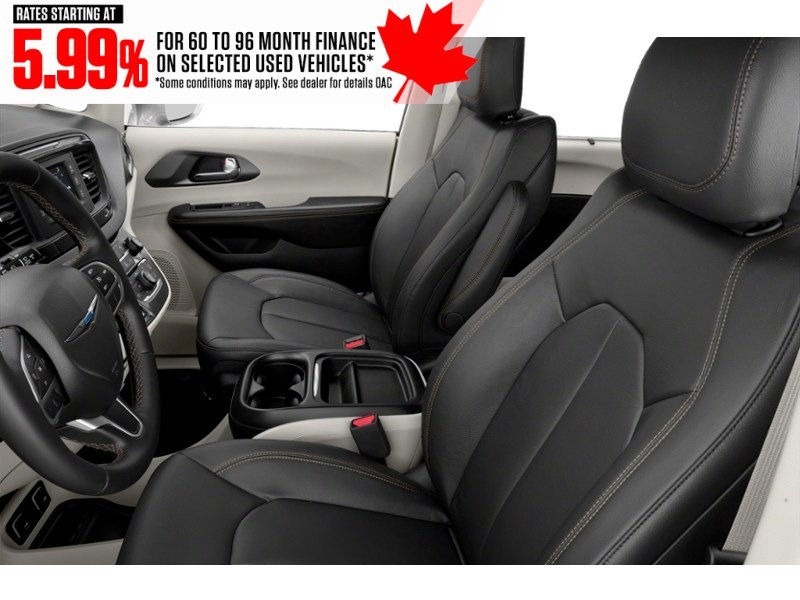 2020 Chrysler Pacifica Limited 35th Anniversary FWD *Ltd Avail* Interior Shot 4