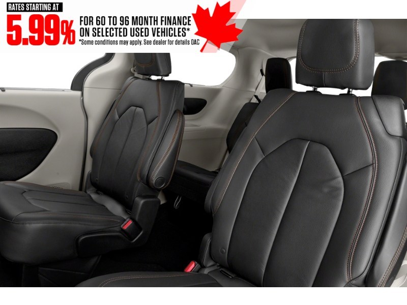 2020 Chrysler Pacifica Limited 35th Anniversary FWD *Ltd Avail* Interior Shot 5