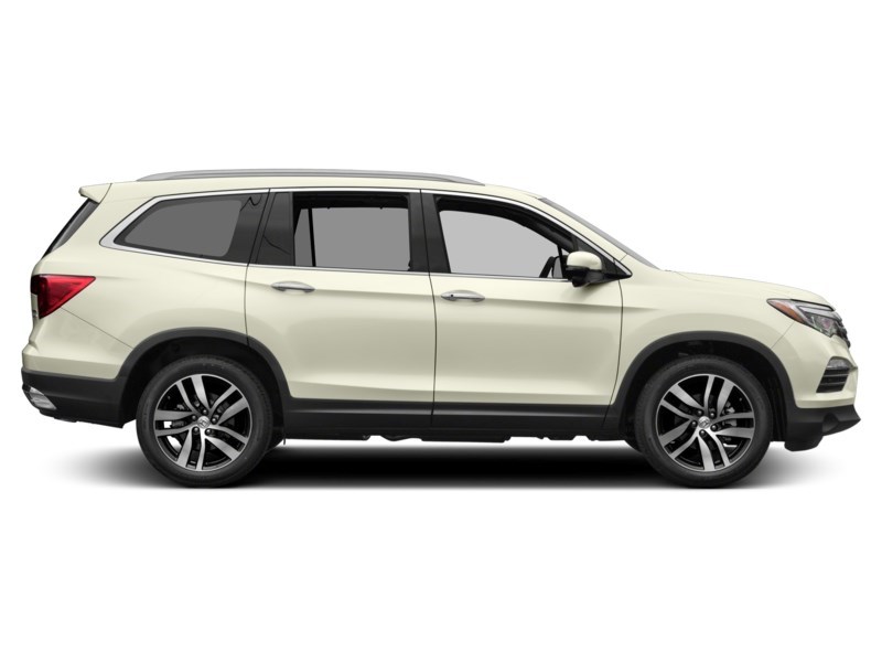 2017 Honda Pilot 4WD 4dr Touring Exterior Shot 11