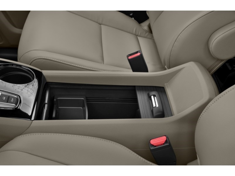 2017 Honda Pilot 4WD 4dr Touring Interior Shot 7