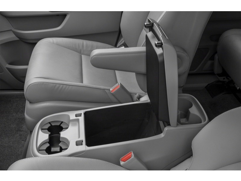 2017 Honda Odyssey 4dr Wgn EX-L w/Navi Interior Shot 7