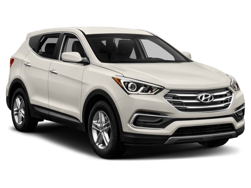 2018 Hyundai Santa Fe Sport 2.4L SE AWD Exterior Shot 9