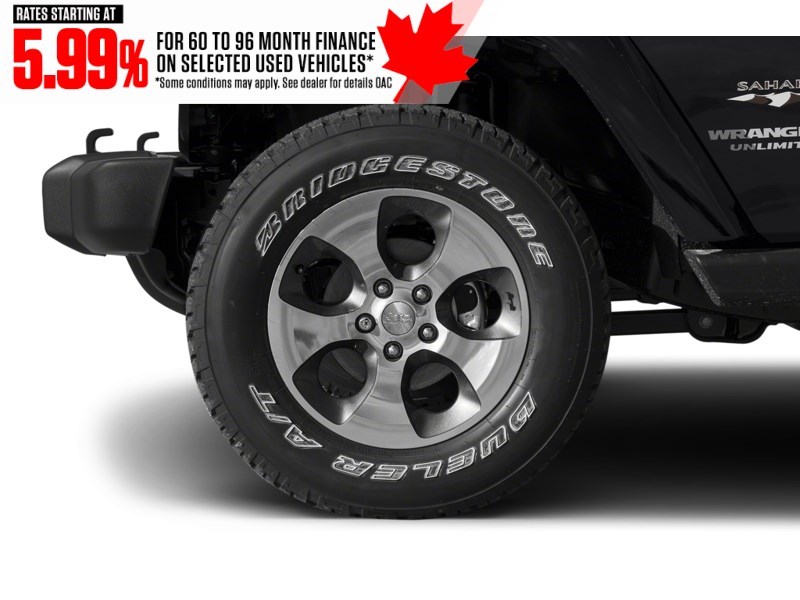 2017 Jeep Wrangler Unlimited 4WD 4dr Sahara Exterior Shot 5