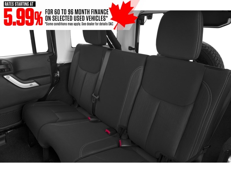 2017 Jeep Wrangler Unlimited 4WD 4dr Sahara Interior Shot 5