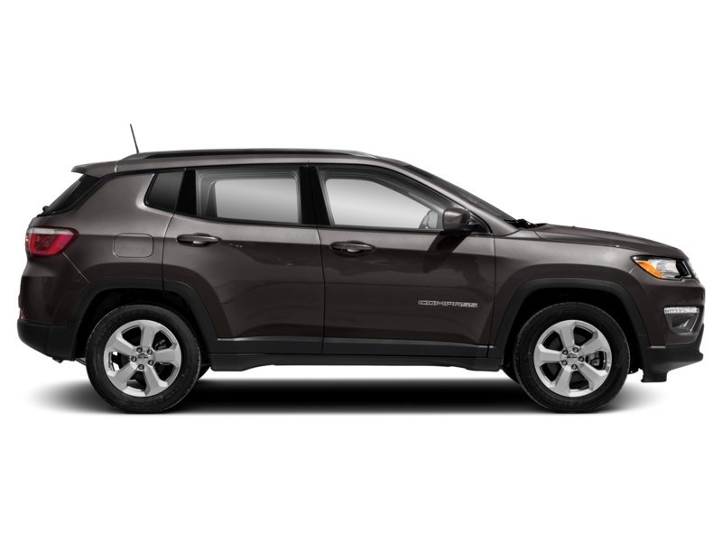 2019 Jeep Compass Altitude 4x4 Exterior Shot 11