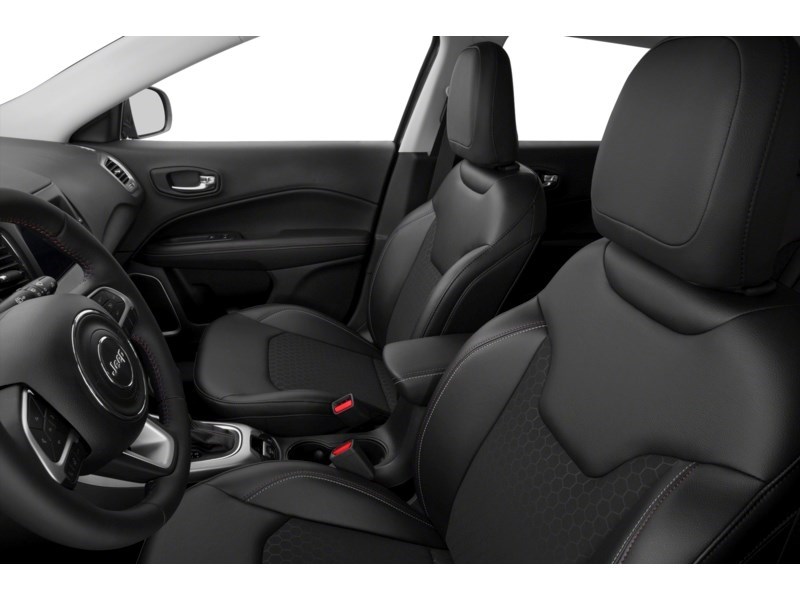 2019 Jeep Compass Altitude 4x4 Interior Shot 4