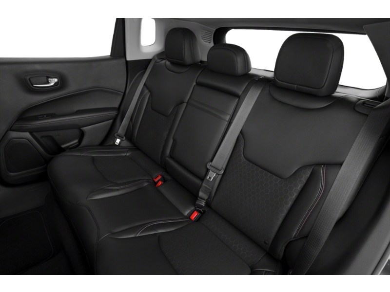 2018 Jeep Compass North FWD Interior Shot 5