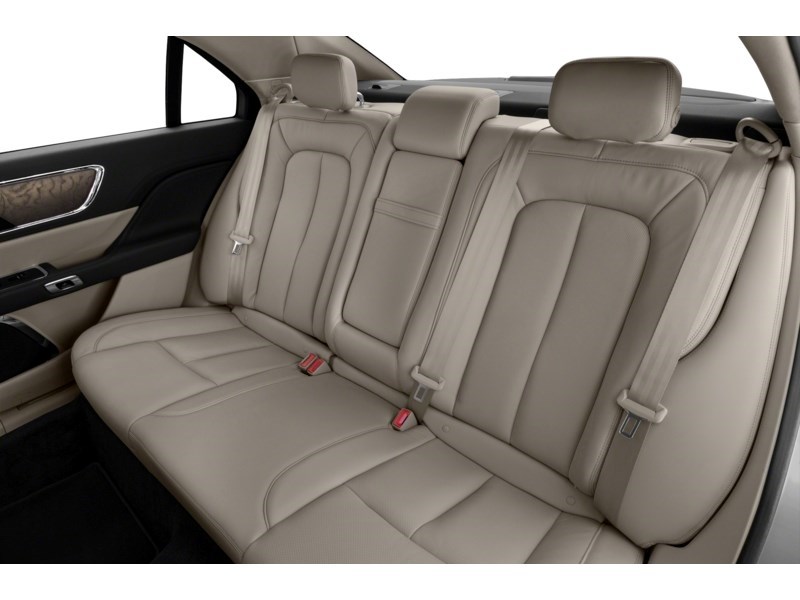 2018 Lincoln Continental Reserve Interior Shot 5