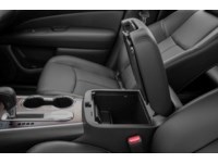 2017 Nissan Pathfinder 4WD 4dr Platinum Interior Shot 7