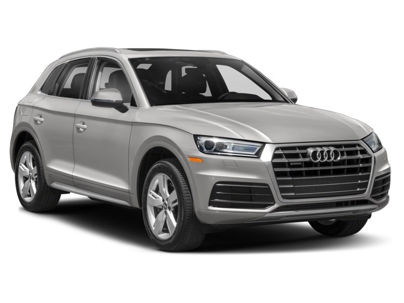 2018 Audi Q5 2.0T Progressiv Exterior Shot 9