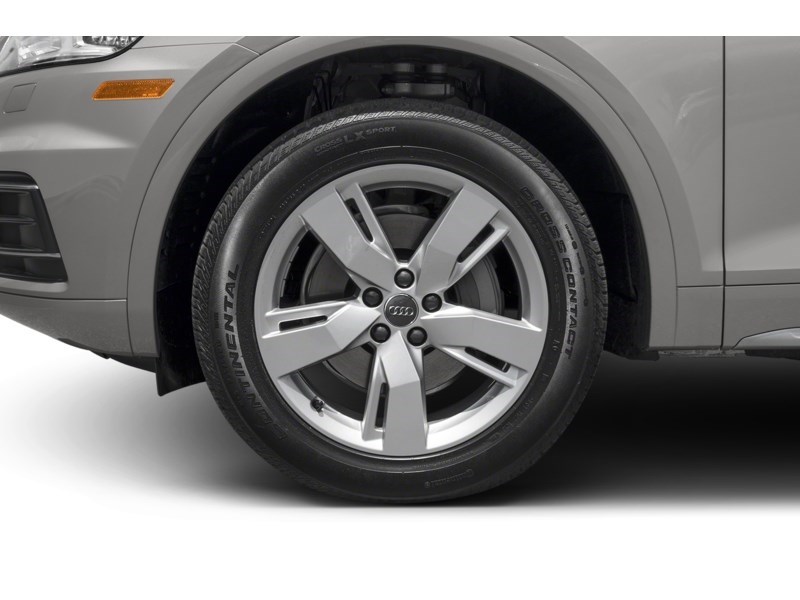 2018 Audi Q5 2.0T Progressiv Exterior Shot 5