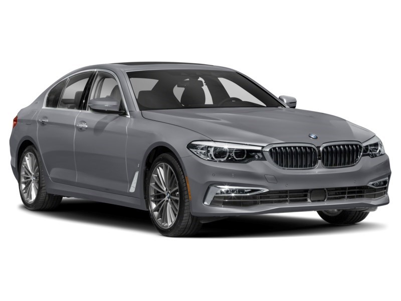 2018 BMW 530e 530e xDrive iPerformance Plug-In Hybrid Exterior Shot 9