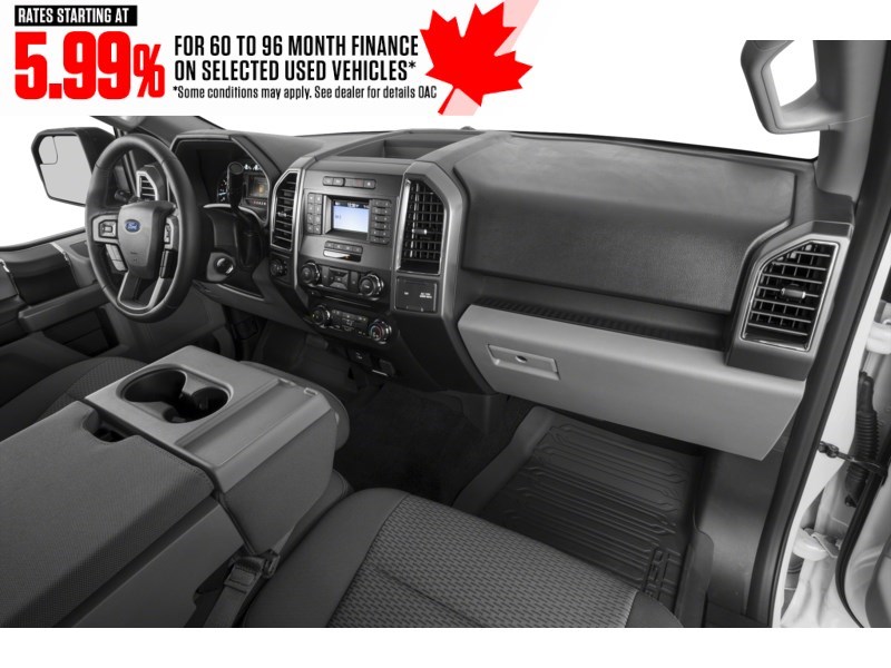 2019 Ford F-150 XLT 4WD SuperCrew 5.5' Box Interior Shot 1