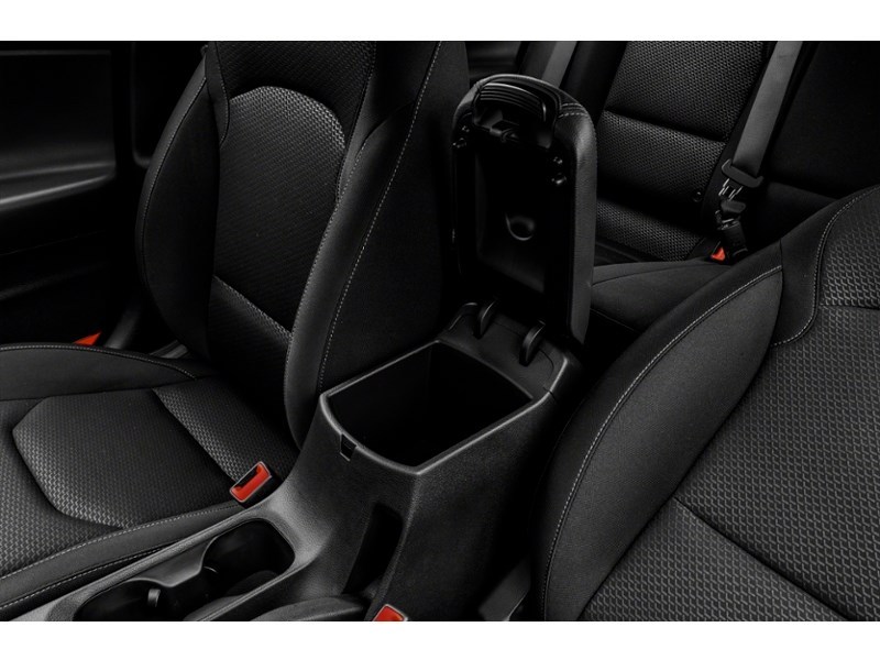 2020 Hyundai Elantra GT Preferred Auto Interior Shot 7