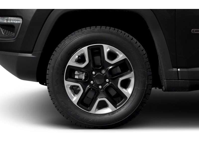 2019 Jeep Compass Trailhawk 4x4 Exterior Shot 5