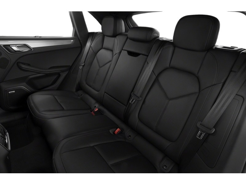 2018 Porsche Macan Sport Edition Interior Shot 5
