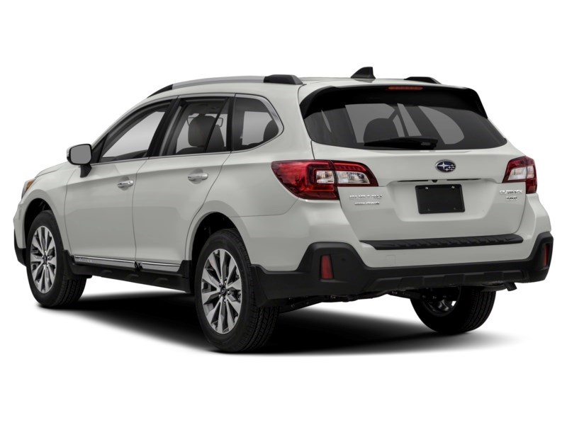 2017 Subaru Outback 3.6R Premier Technology Package (CVT) Exterior Shot 10
