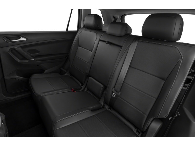 2018 Volkswagen Tiguan Comfortline Interior Shot 5