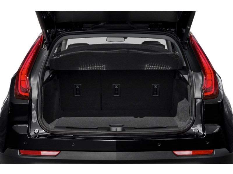 2021 Cadillac XT4 Premium Luxury Exterior Shot 4