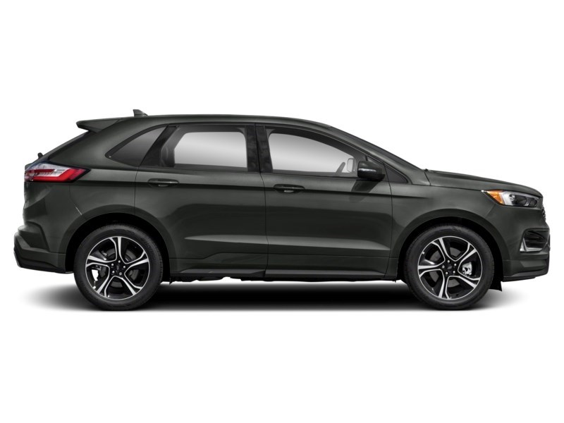 2020 Ford Edge ST Exterior Shot 10